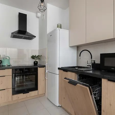 Διαμέρισμα Cozy & Pet-friendly With Balcony By Renters Krasków