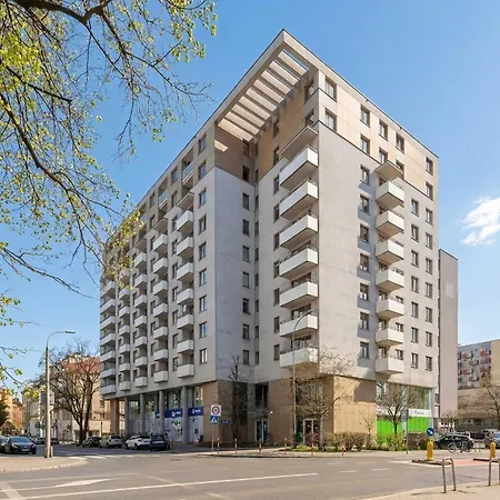 Apartman Cozy & Pet-friendly With Balcony By Renters Krakkó